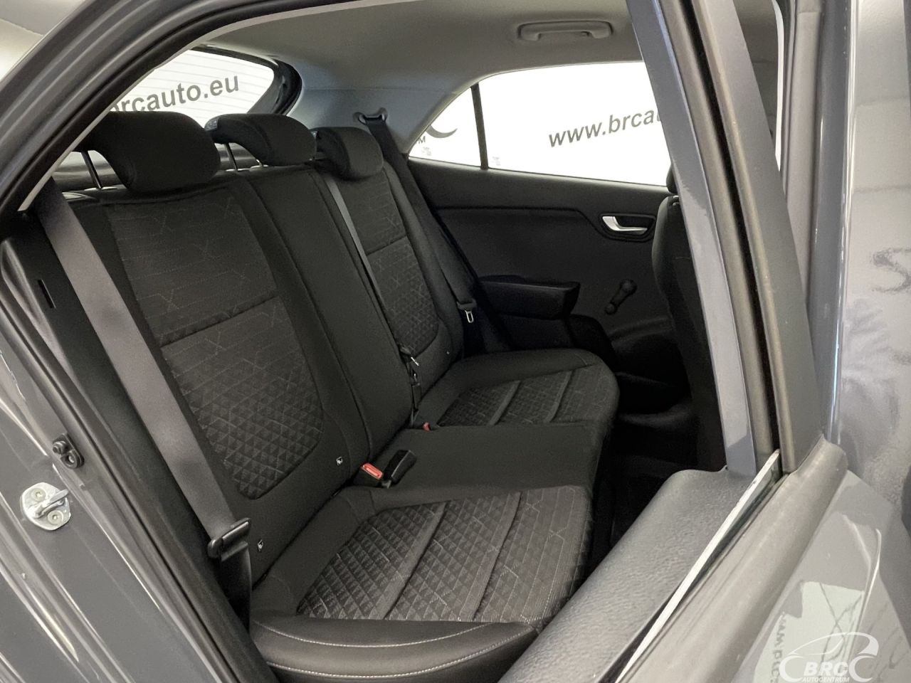 Kia Rio | 10