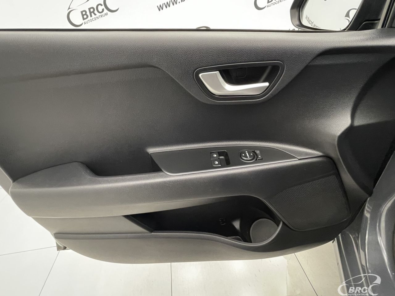 Kia Rio | 18