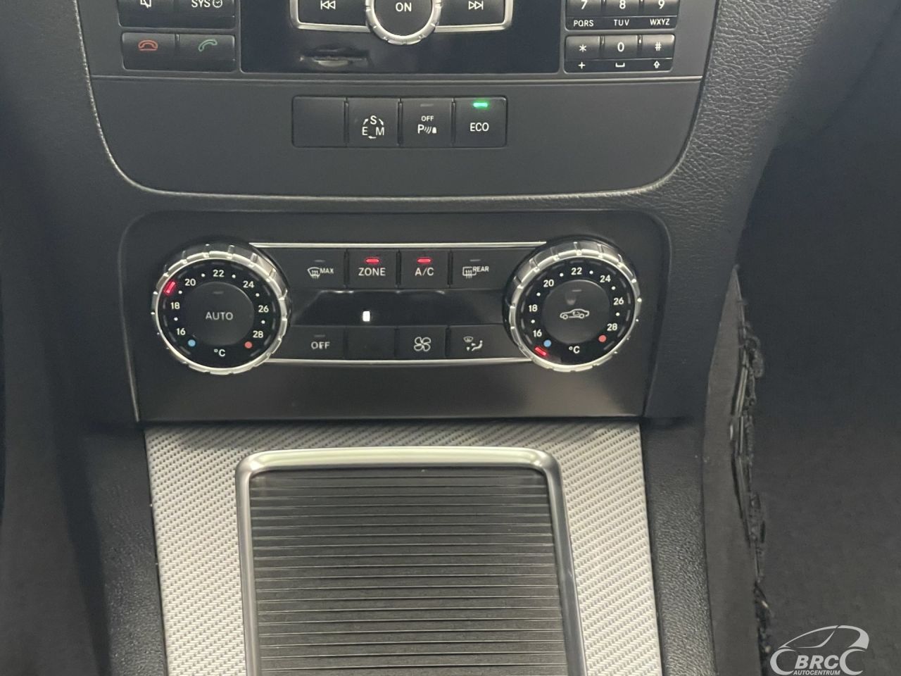 Mercedes-Benz GLK220 | 15