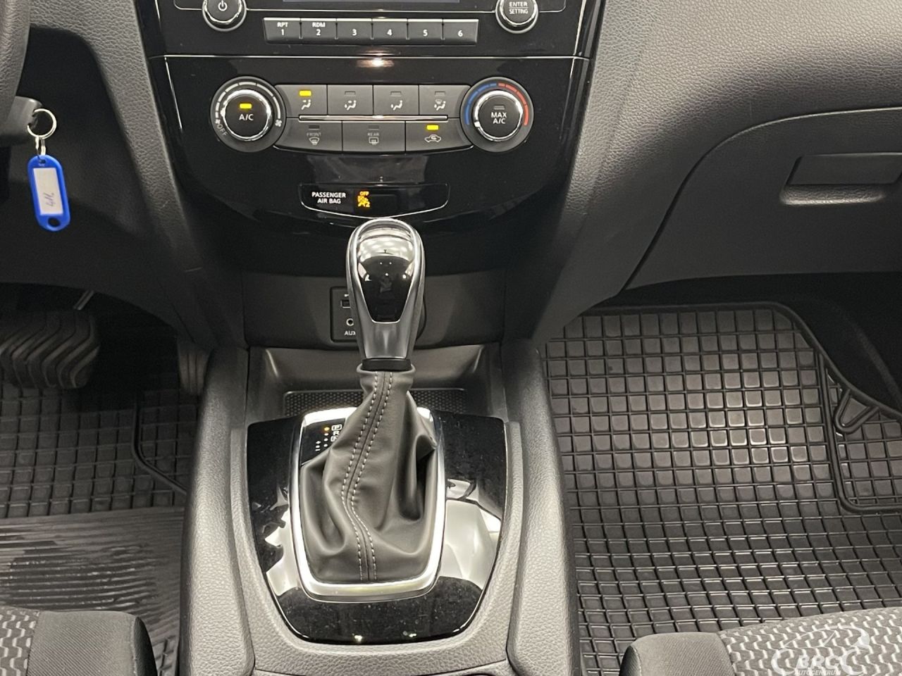 Nissan Qashqai | 16