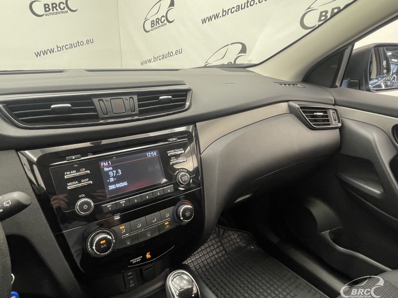 Nissan Qashqai | 24