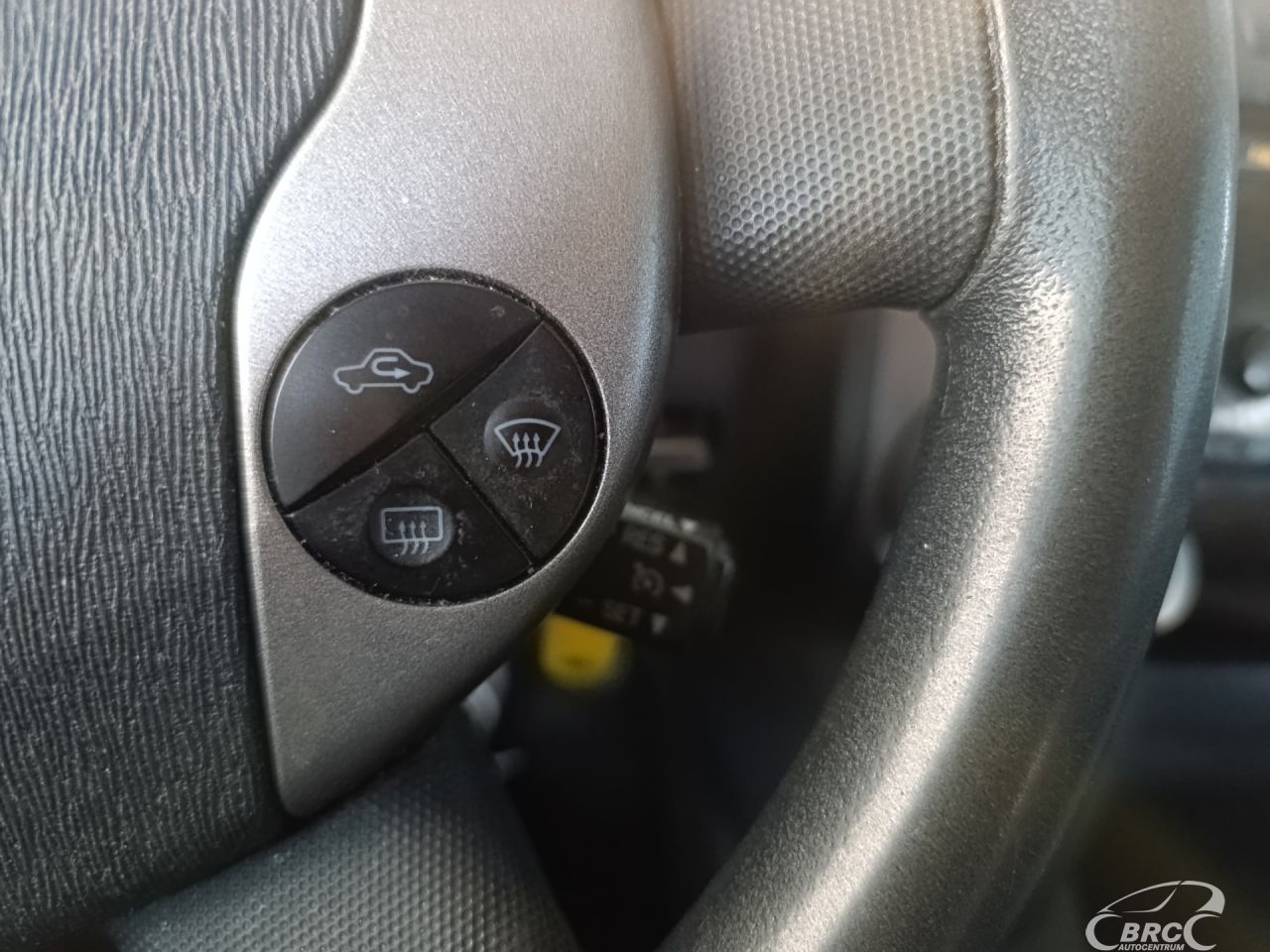 Toyota Prius | 13