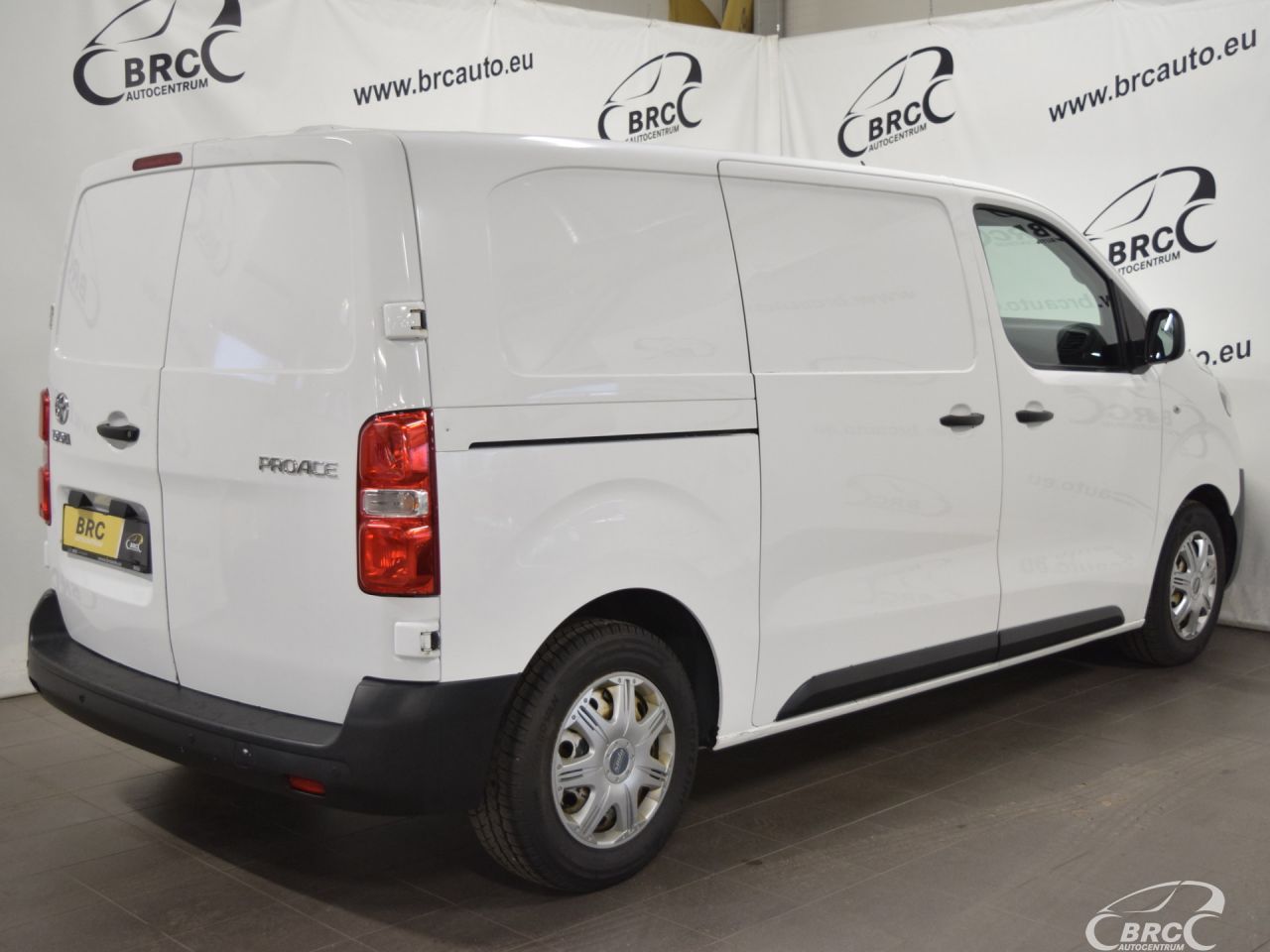 Toyota Proace | 3