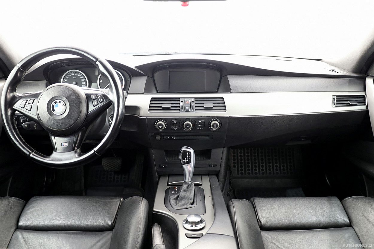 BMW 530 | 4