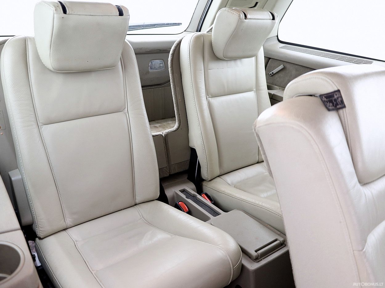 Volvo XC90 | 7