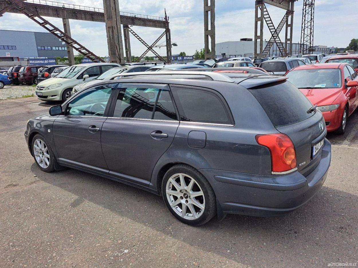 Toyota Avensis | 3