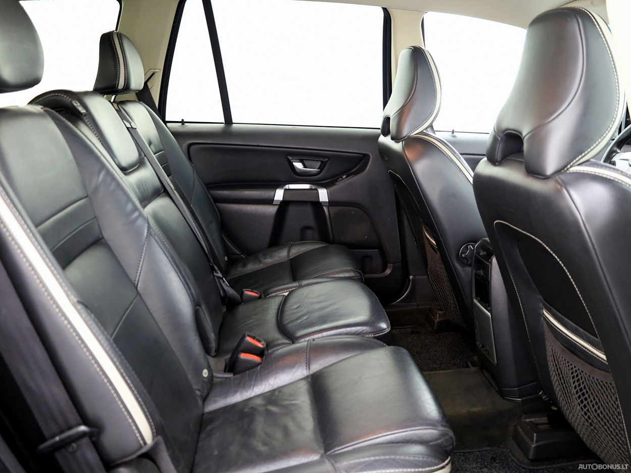 Volvo XC90 | 6