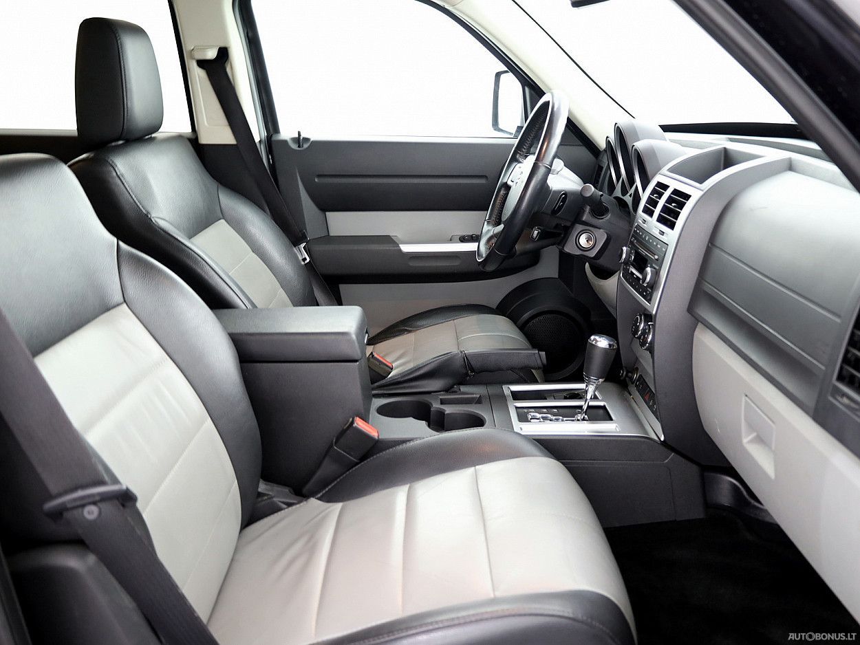 Dodge Nitro | 5