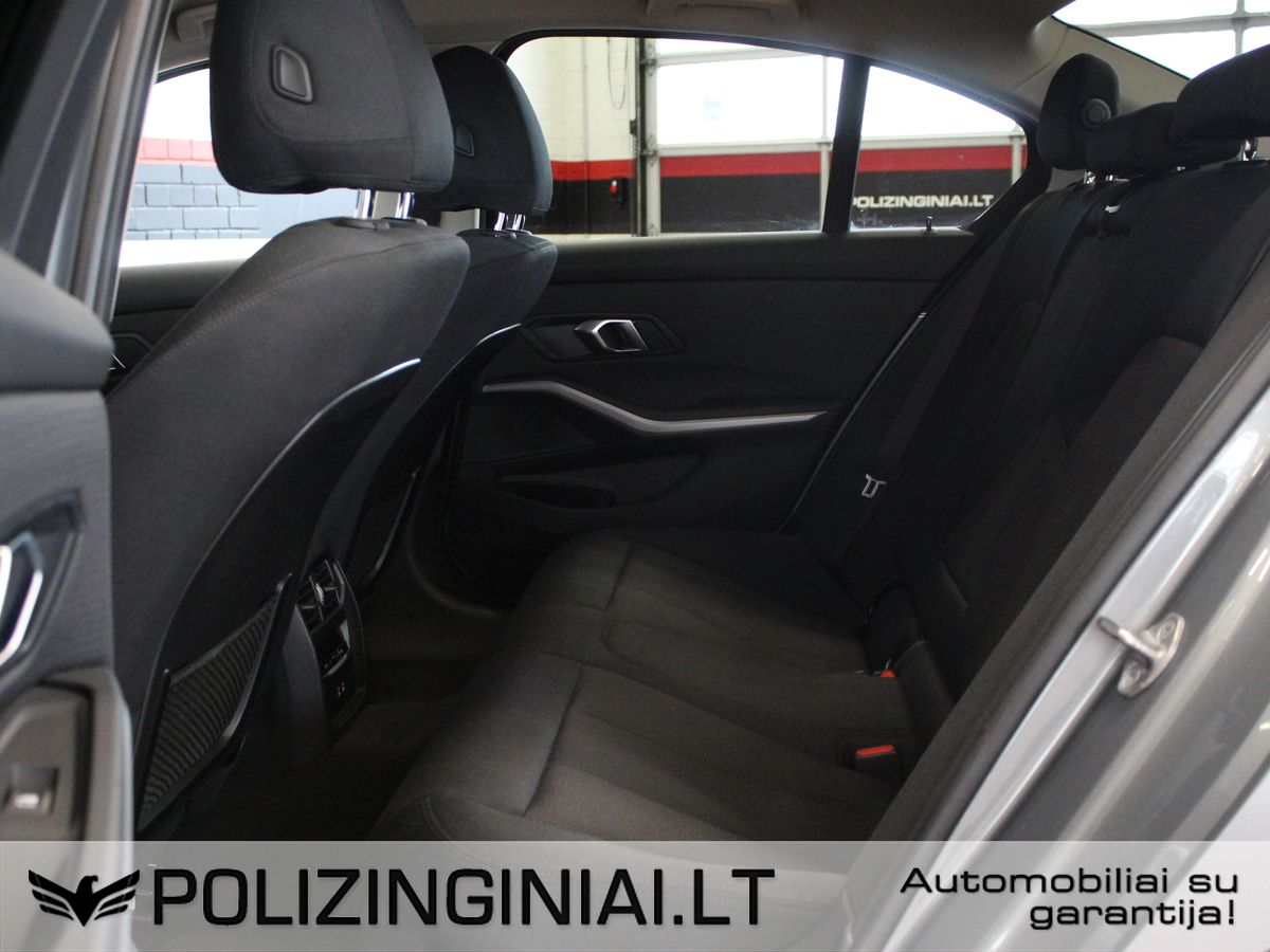 BMW 320 | 26