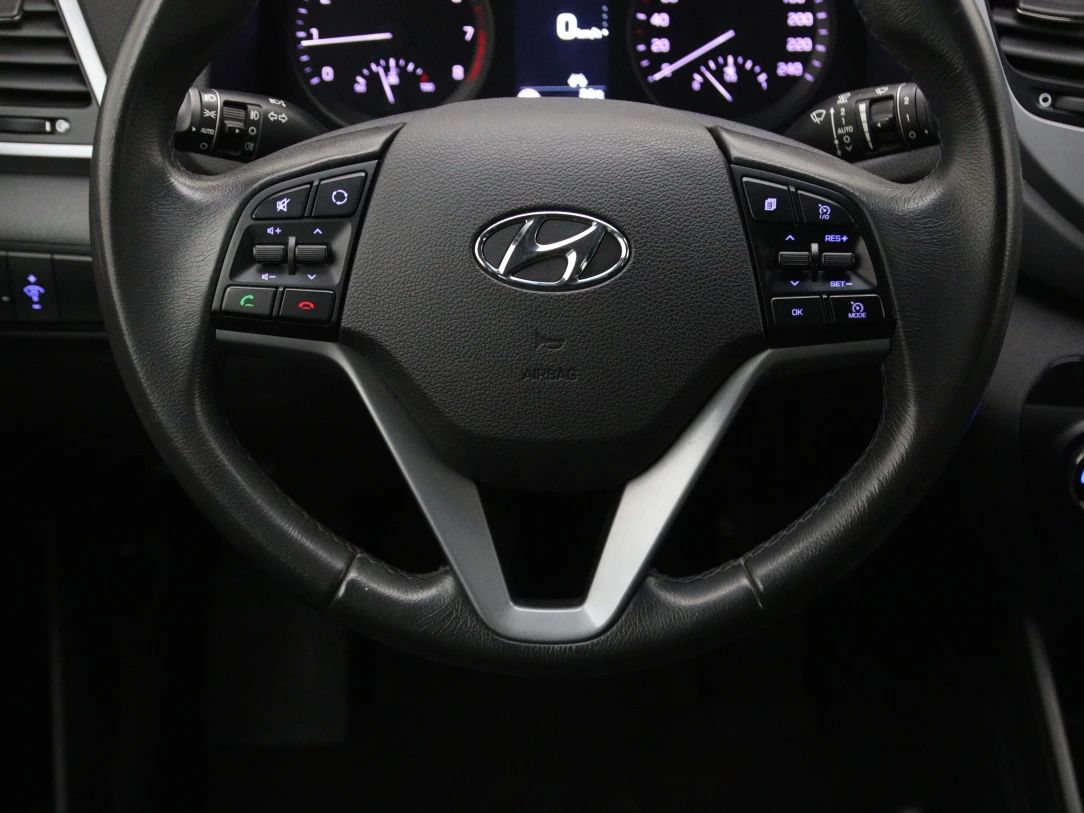 Hyundai Tucson | 17