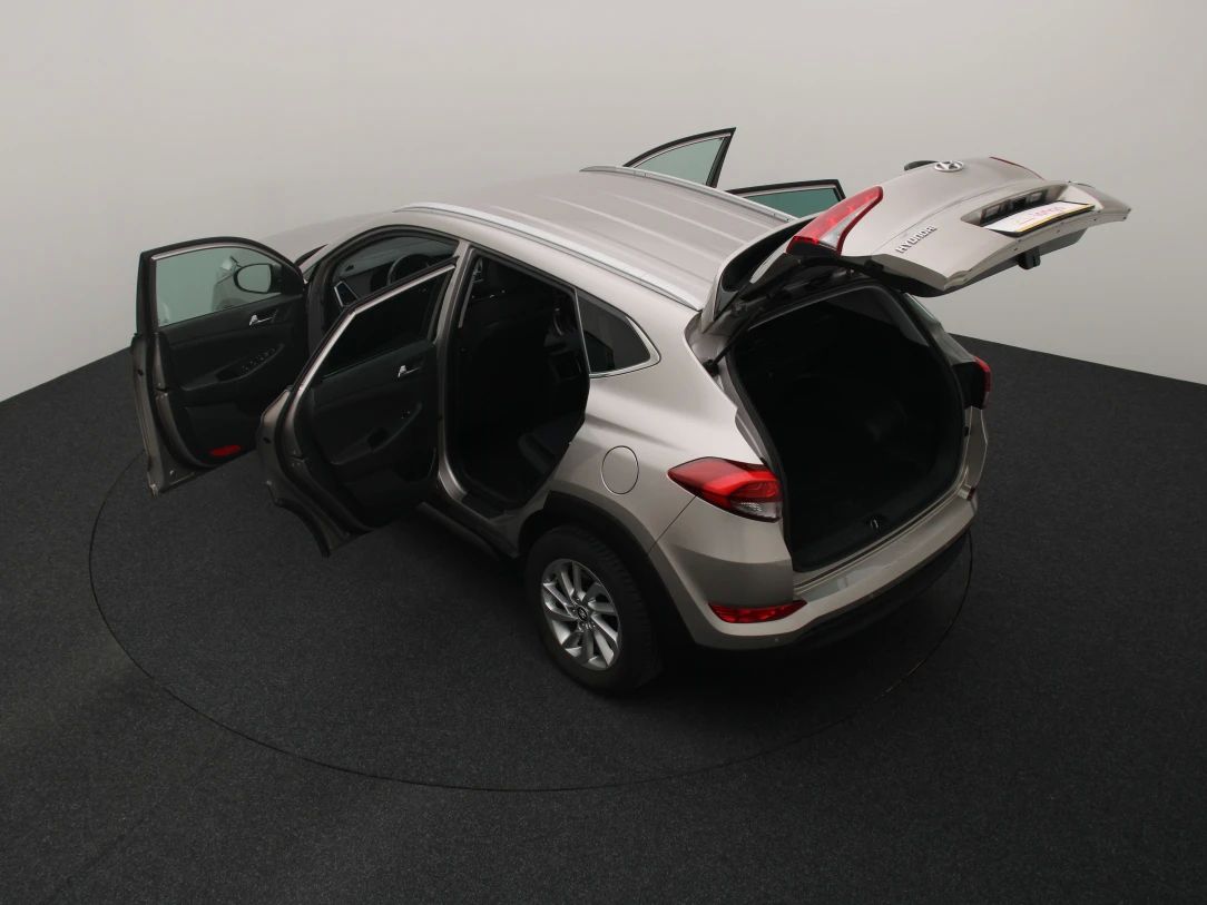 Hyundai Tucson | 12
