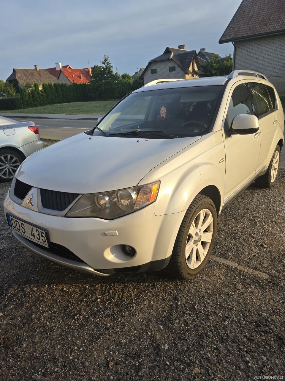 Mitsubishi Outlander | 1