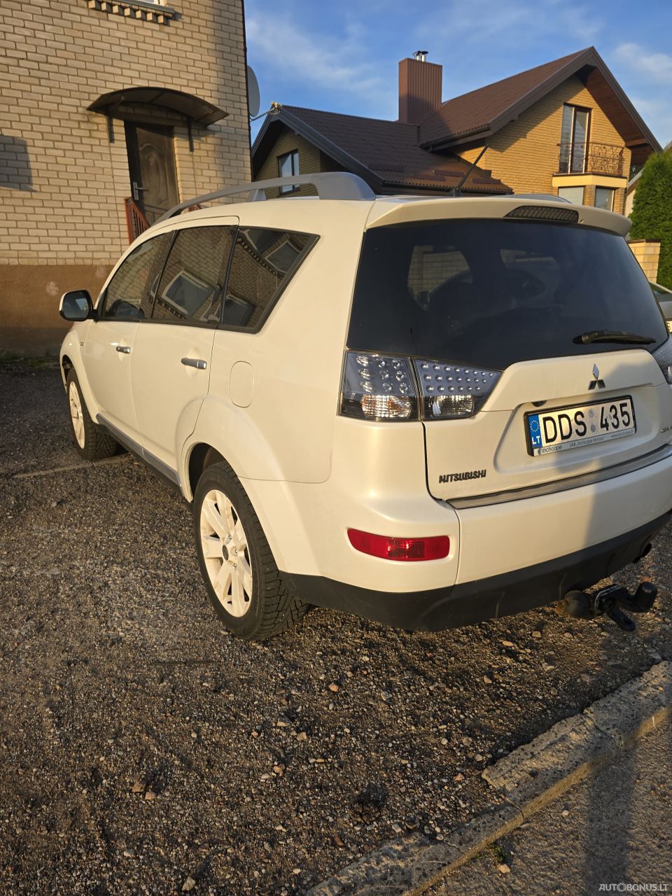 Mitsubishi Outlander | 3