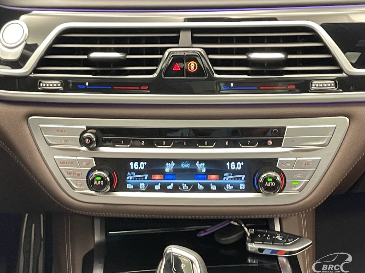BMW 745 | 22