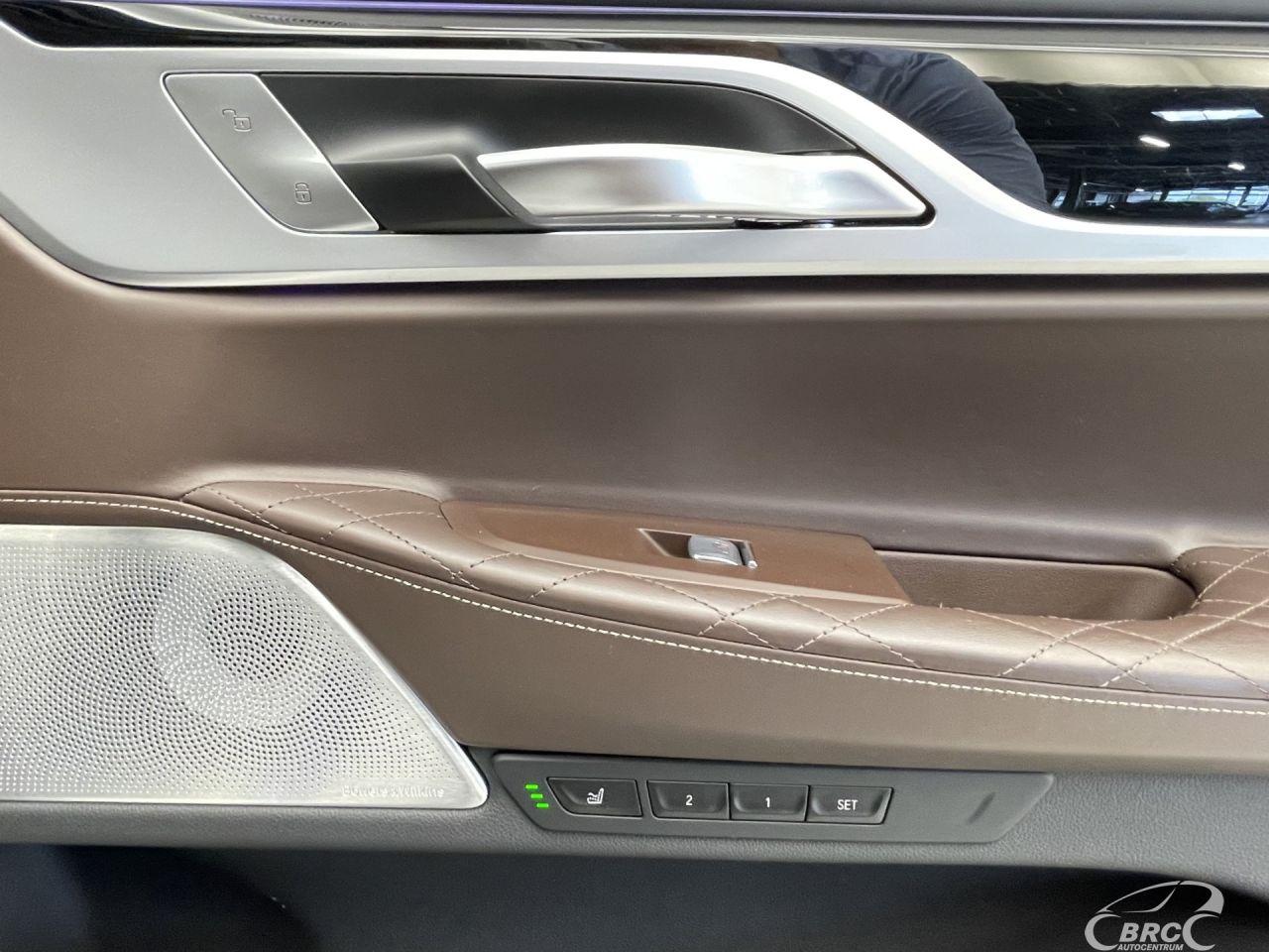 BMW 745 | 8