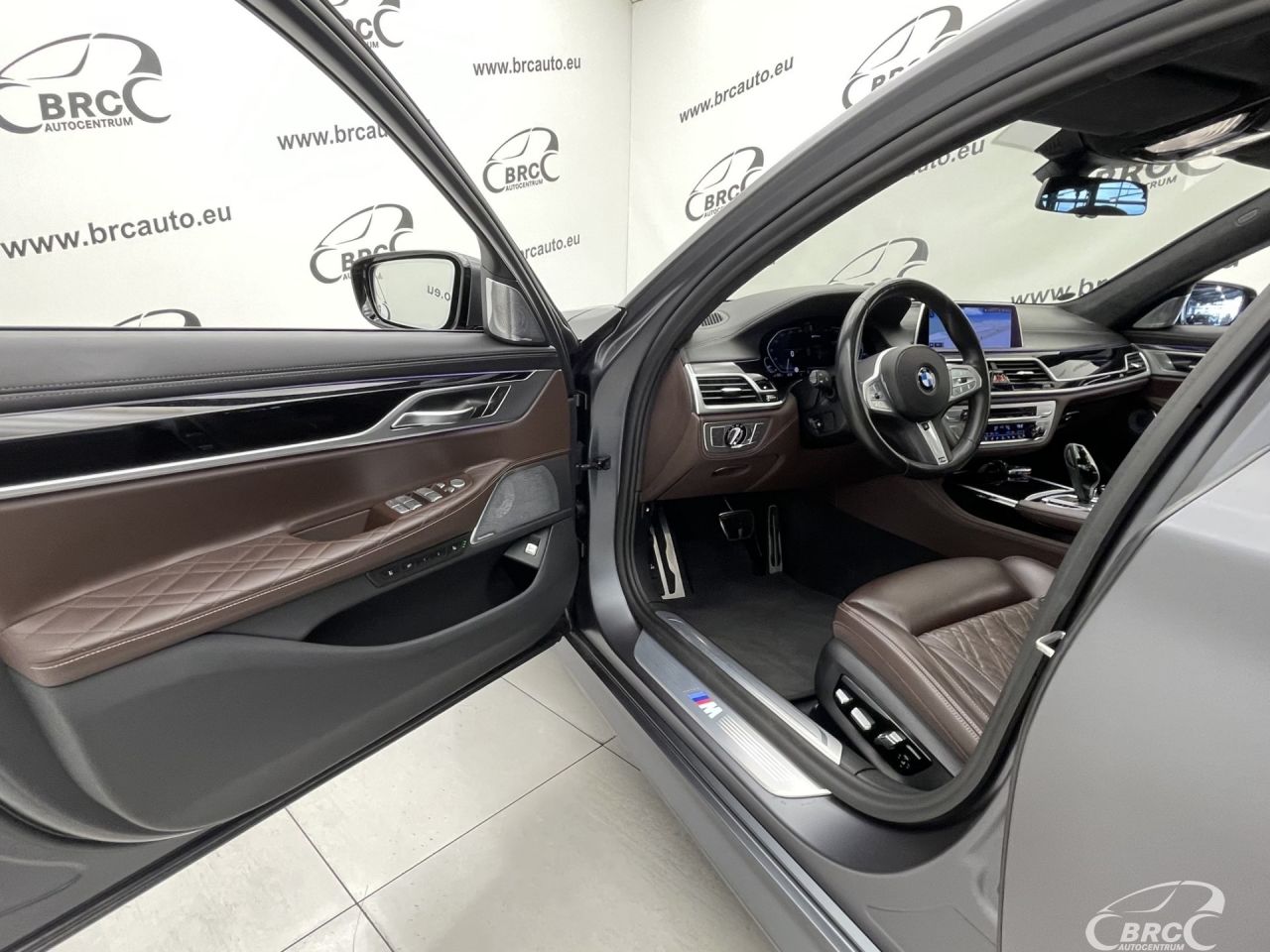 BMW 745 | 25