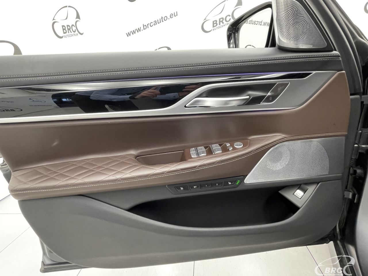 BMW 745 | 26