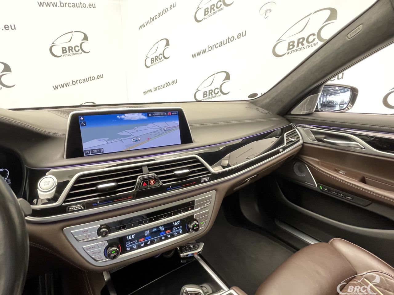 BMW 745 | 34