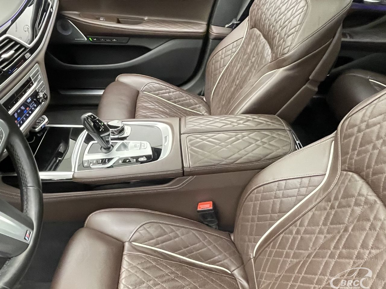 BMW 745 | 30