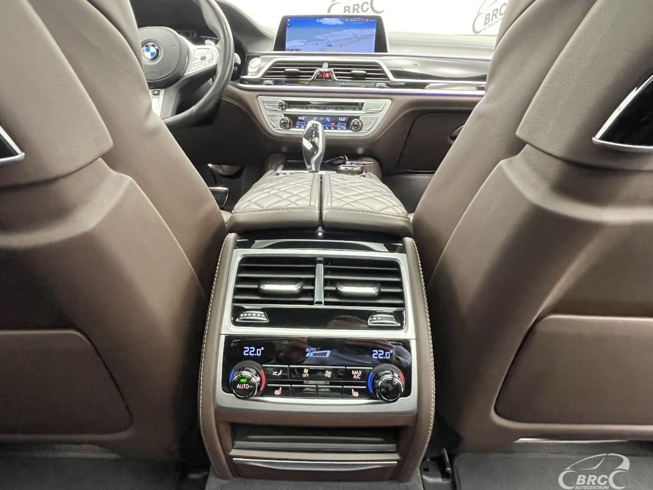 BMW 745 | 18
