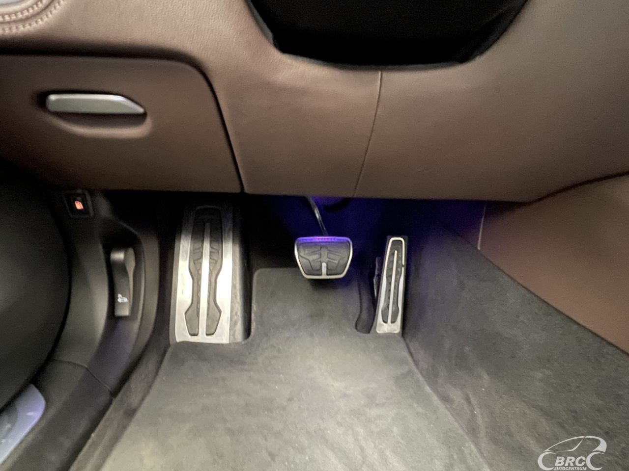 BMW 745 | 39
