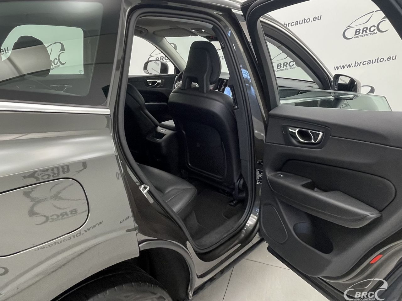 Volvo XC60 | 11