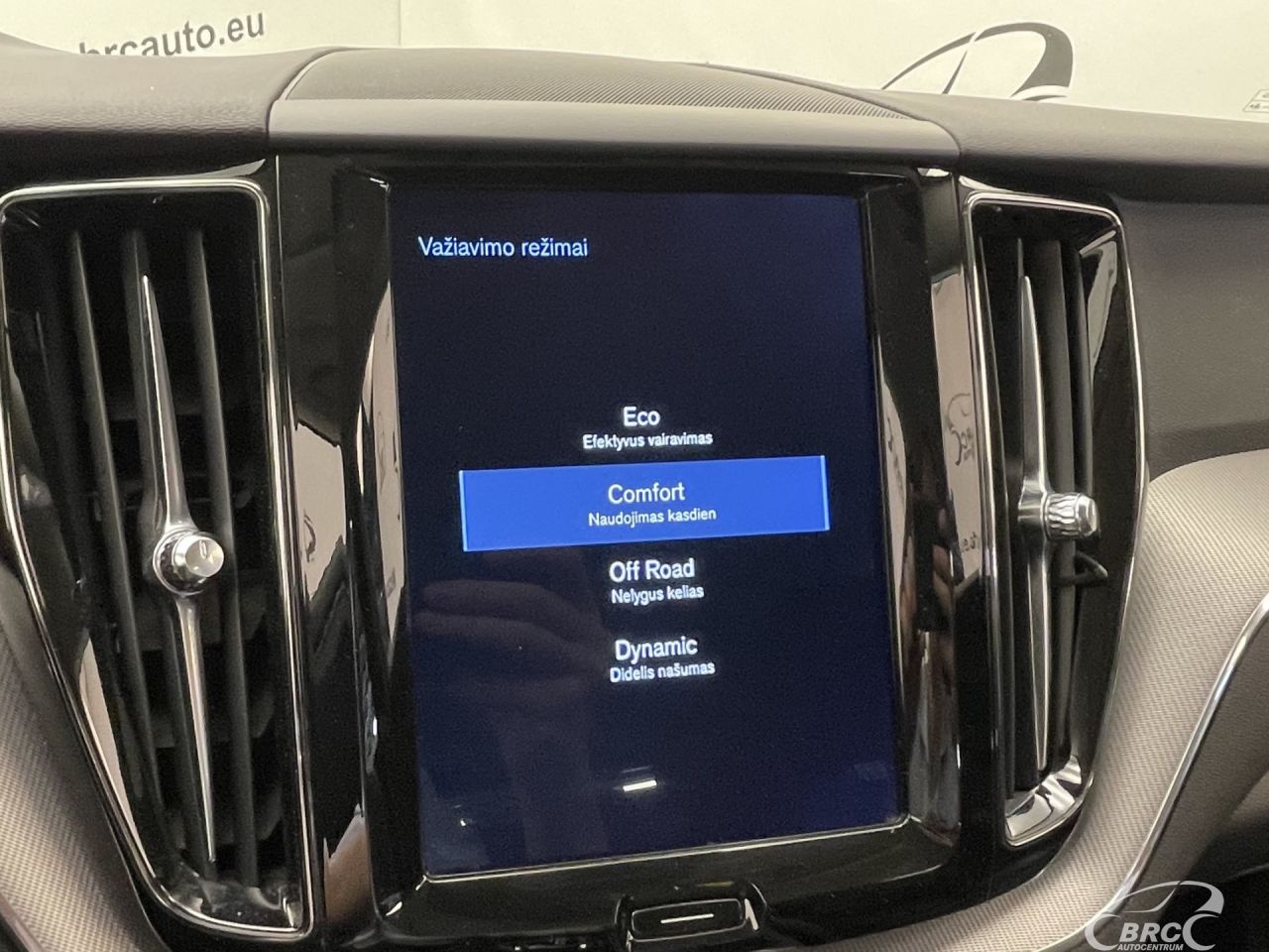 Volvo XC60 | 28