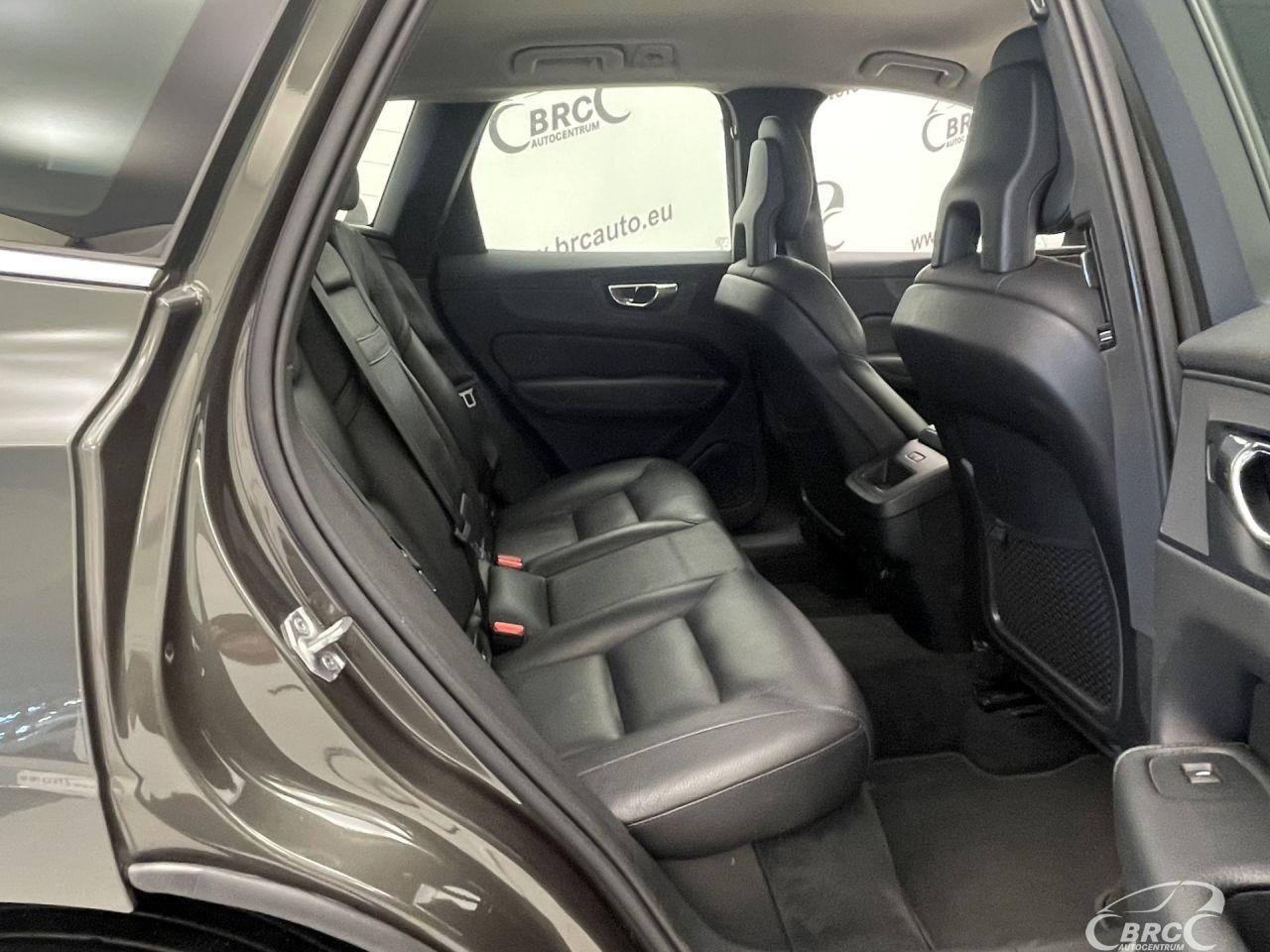 Volvo XC60 | 9
