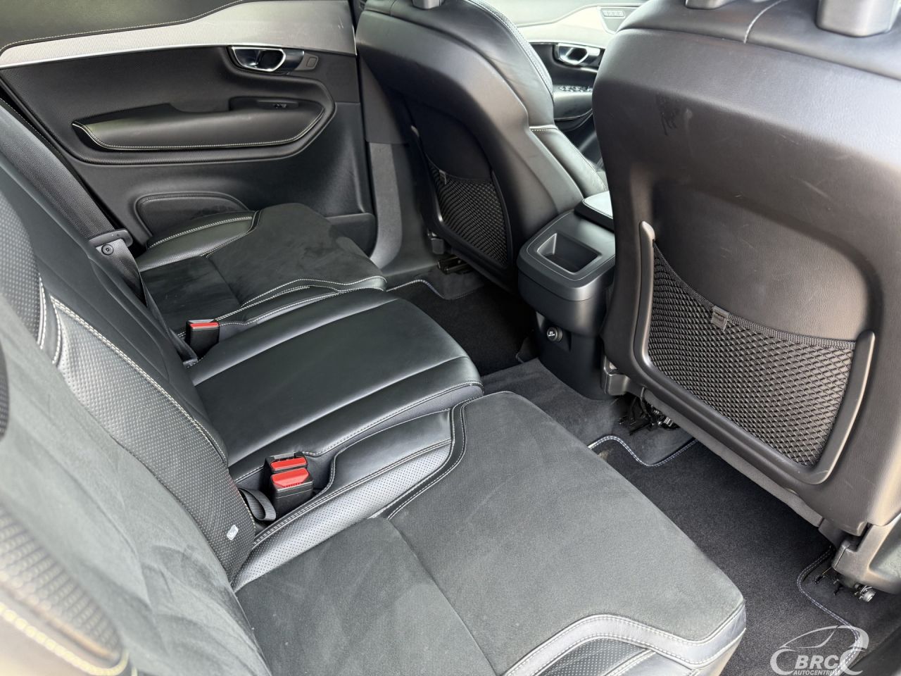 Volvo XC90 | 13