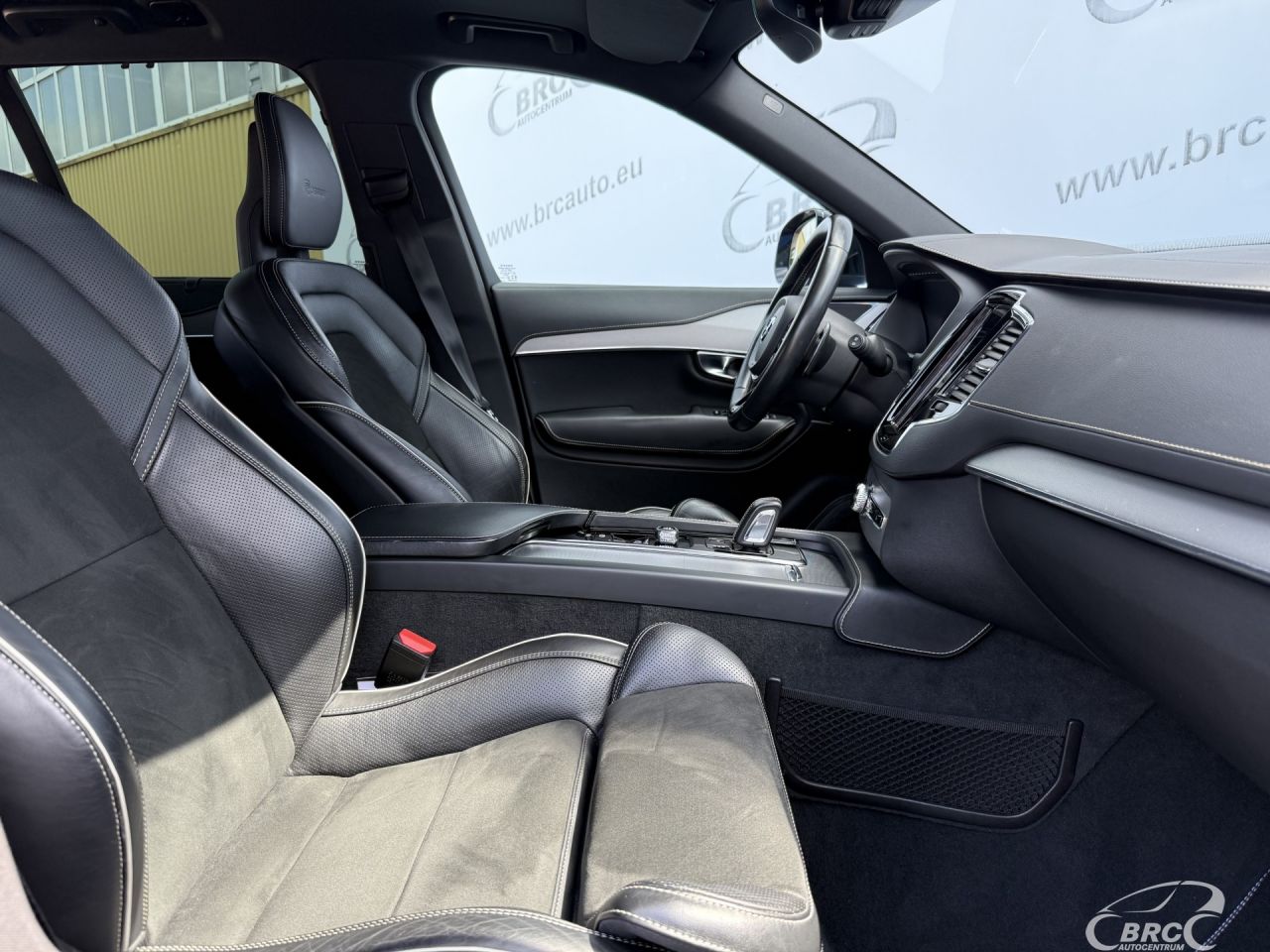 Volvo XC90 | 9