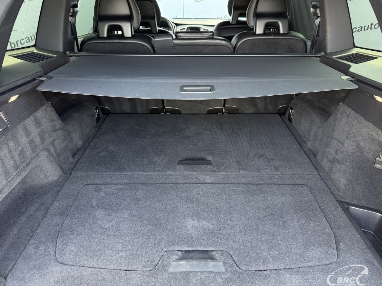 Volvo XC90 | 16