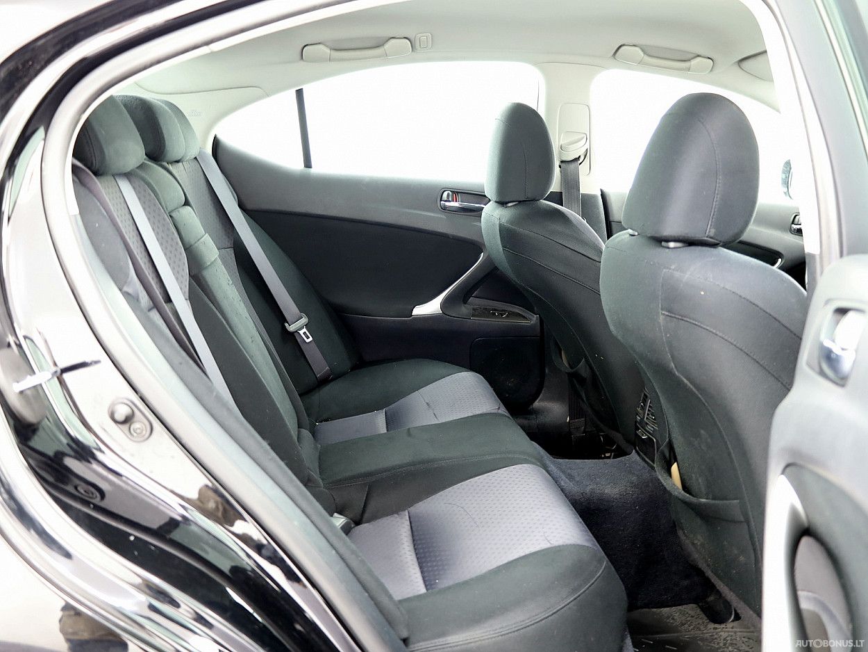 Lexus IS 250 | 6