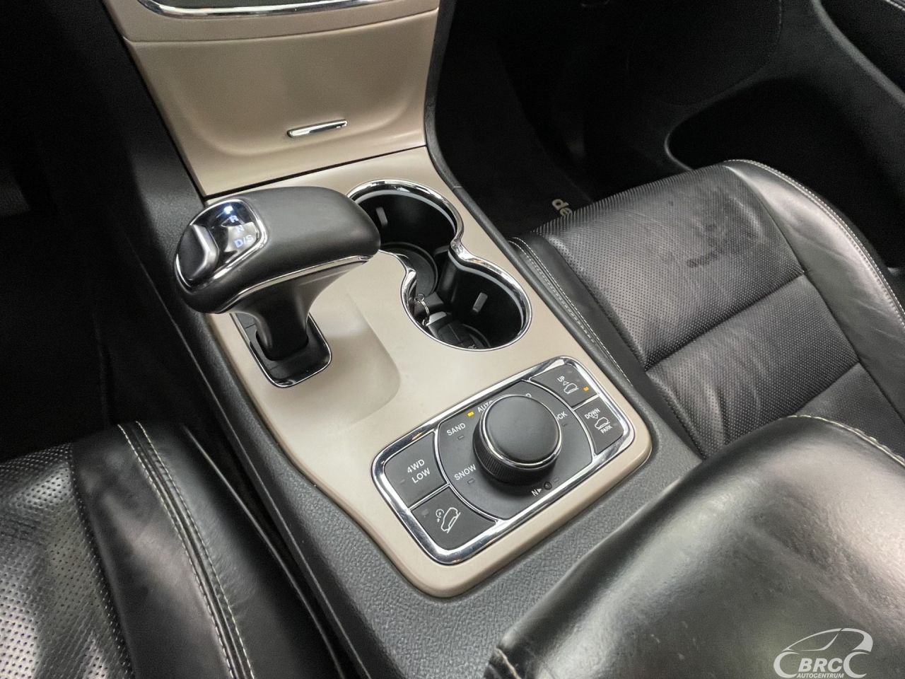 Jeep Grand Cherokee | 32
