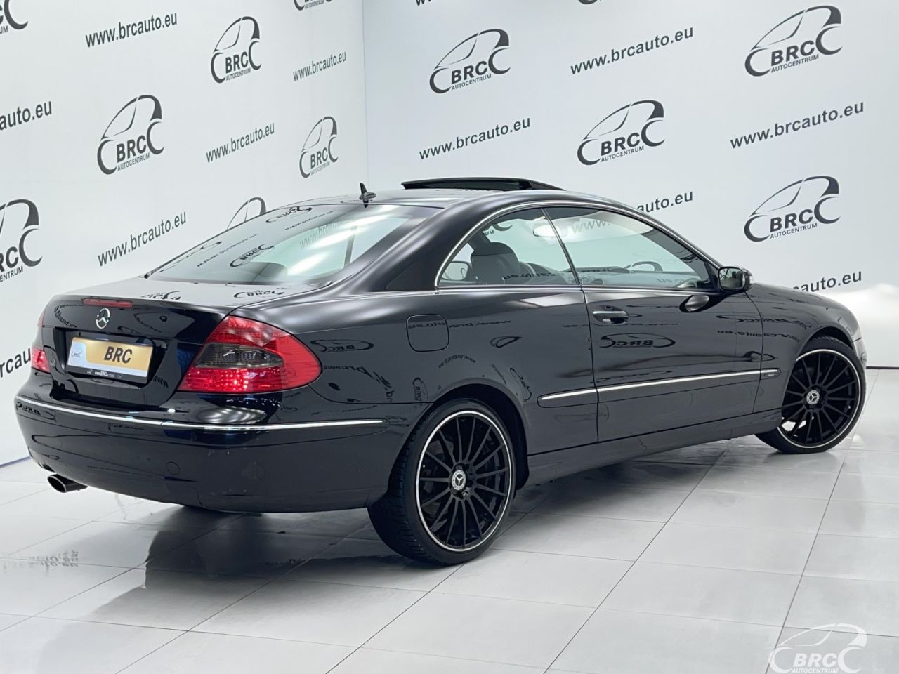 Mercedes-Benz CLK200 | 1