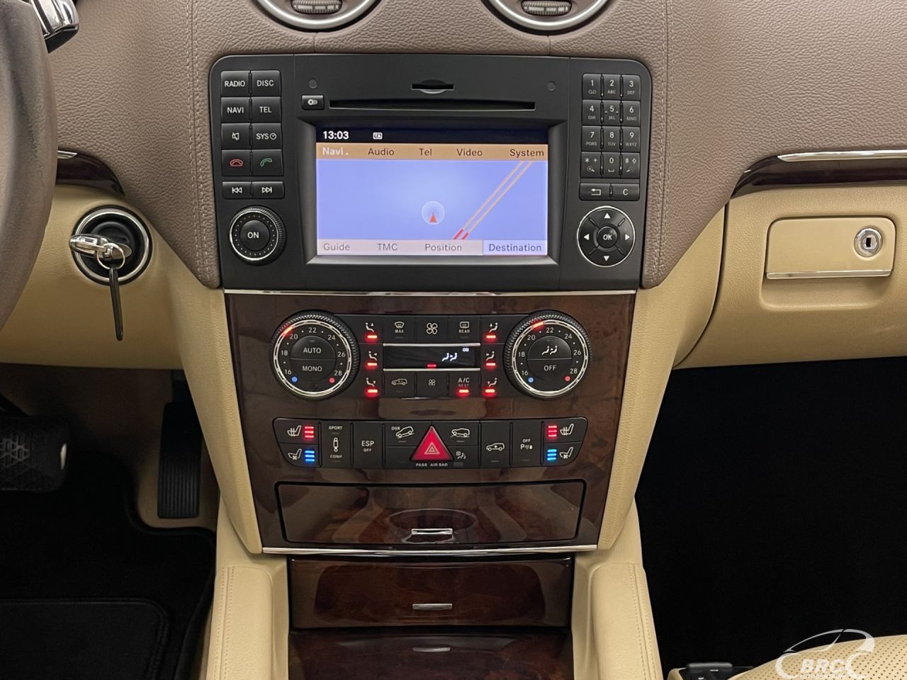 Mercedes-Benz ML320 | 28