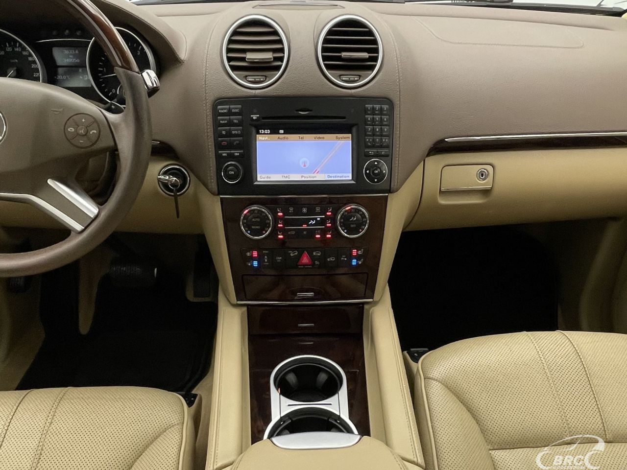 Mercedes-Benz ML320 | 24