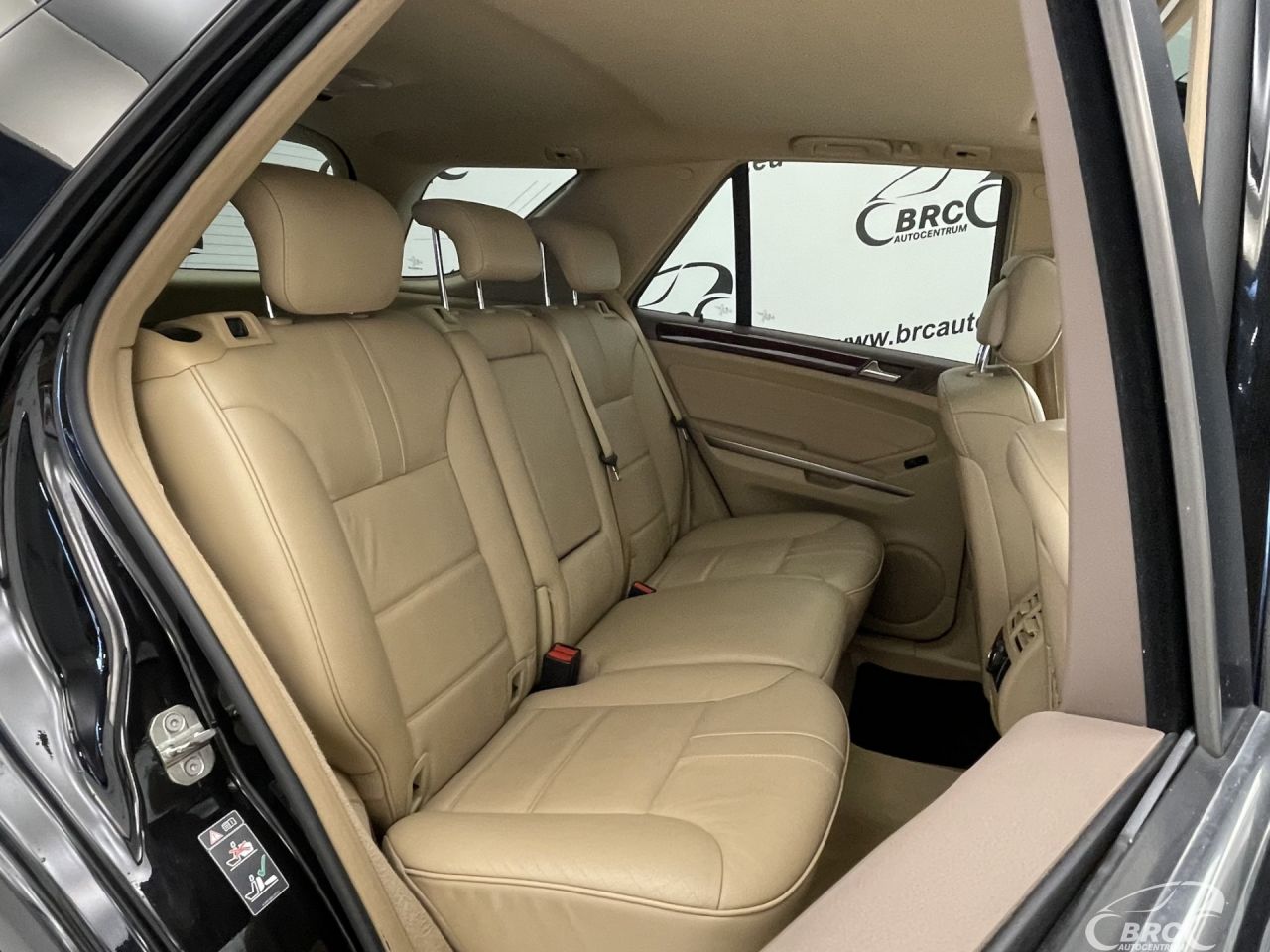 Mercedes-Benz ML320 | 19