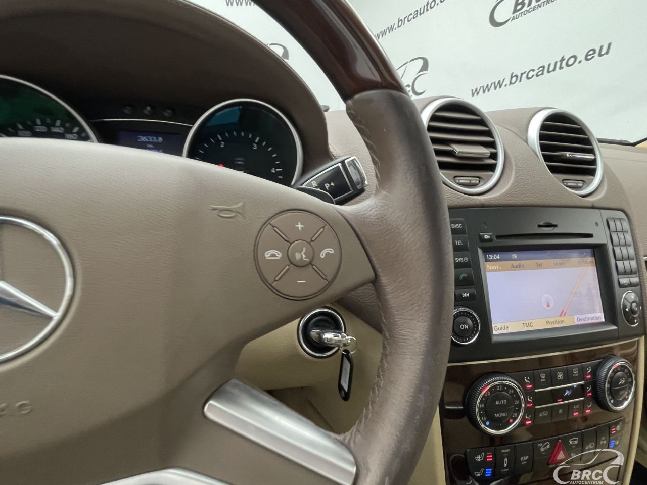 Mercedes-Benz ML320 | 50