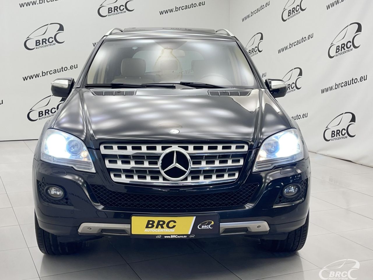 Mercedes-Benz ML320 | 81