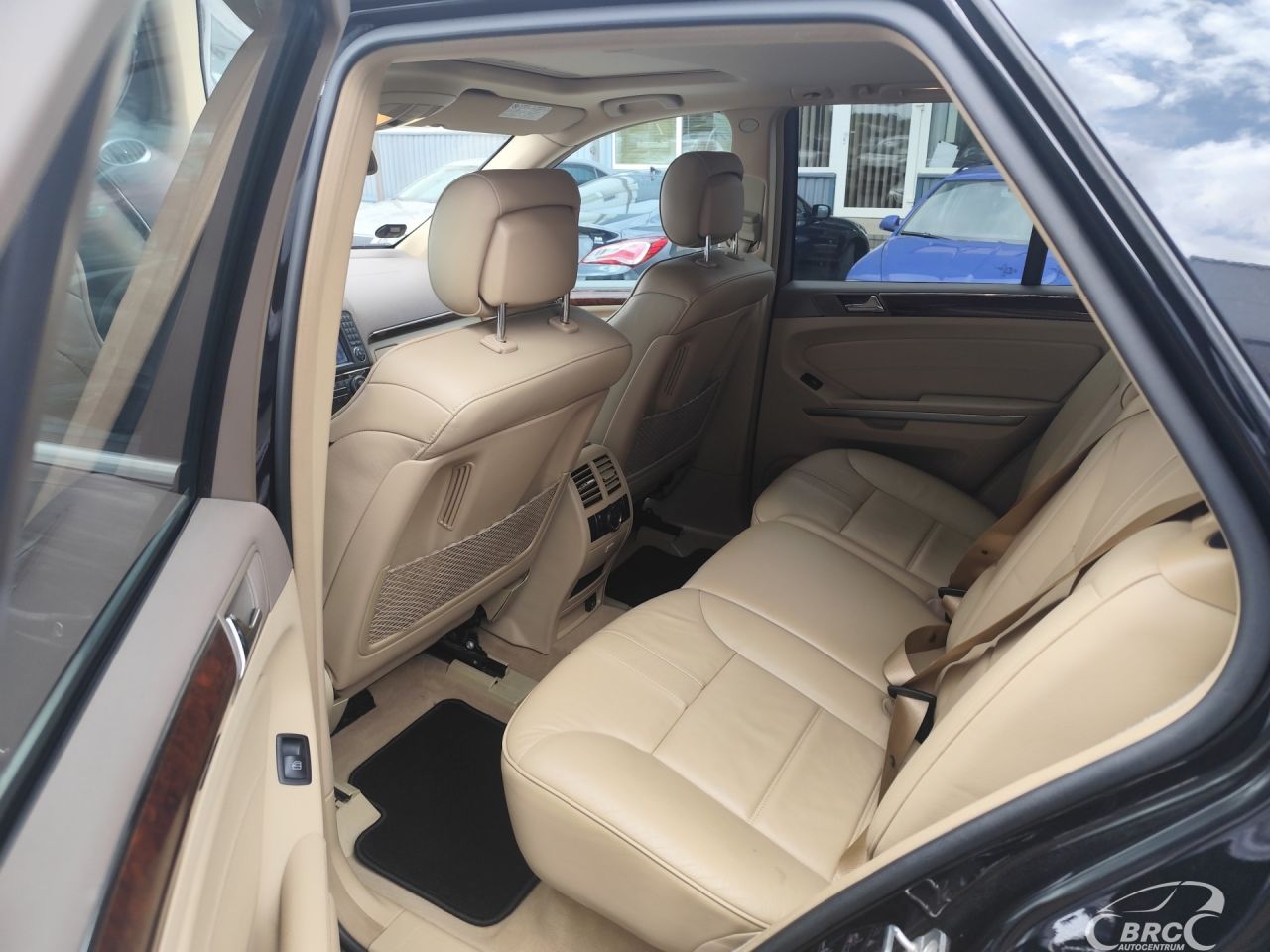 Mercedes-Benz ML320 | 3