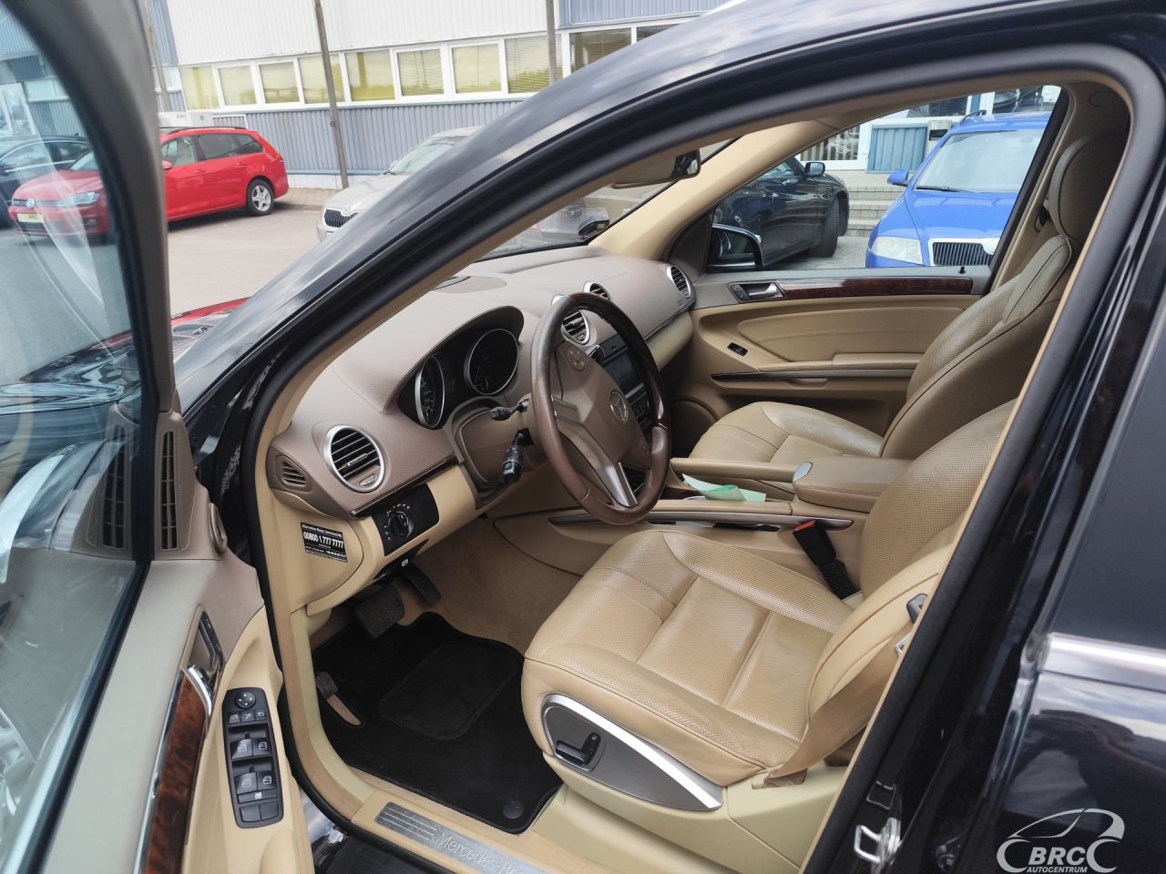 Mercedes-Benz ML320 | 4