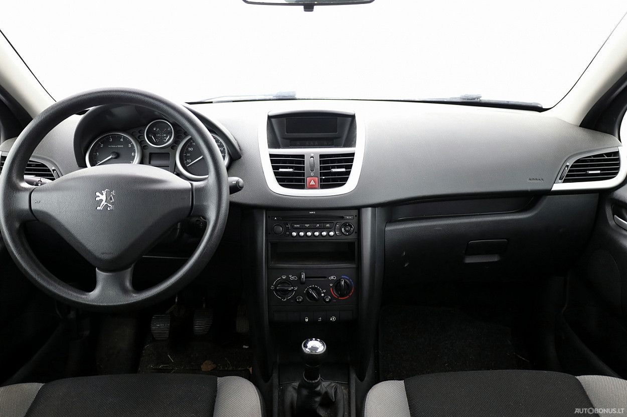Peugeot 207 | 4