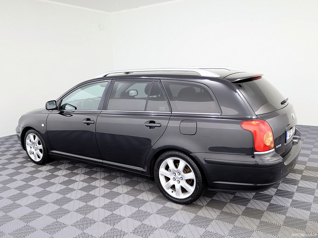 Toyota Avensis | 3