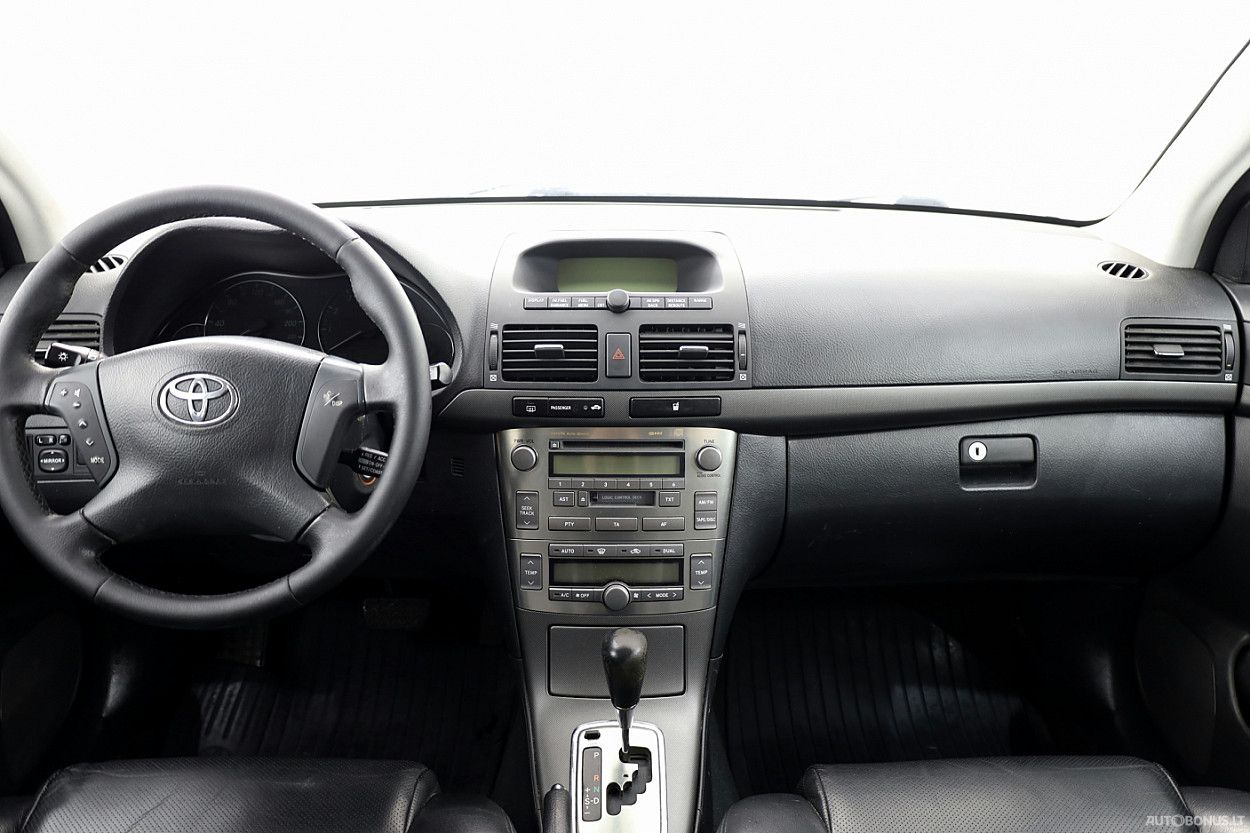 Toyota Avensis | 4