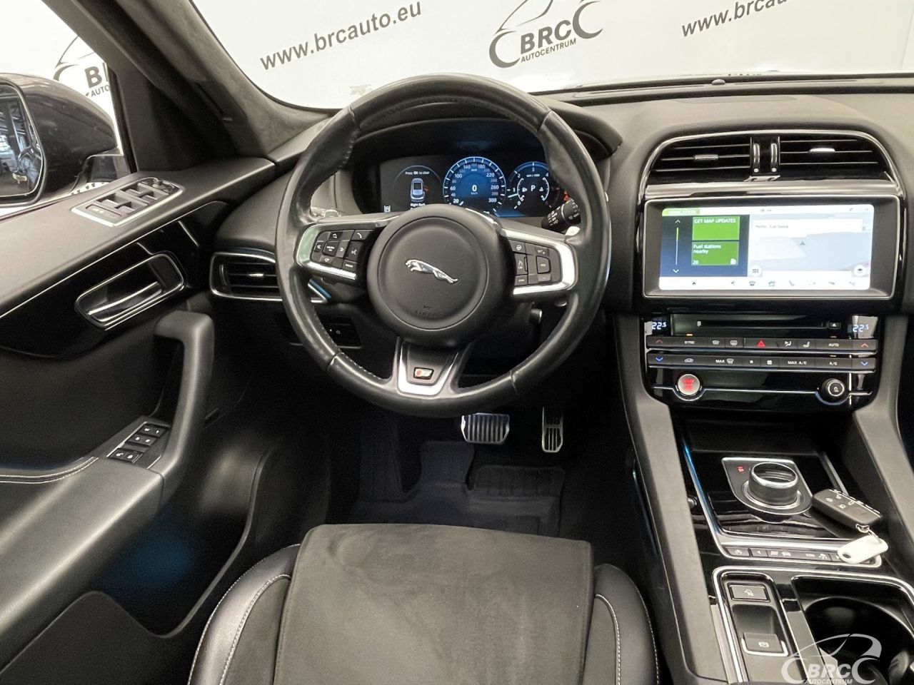 Jaguar F-Pace | 16