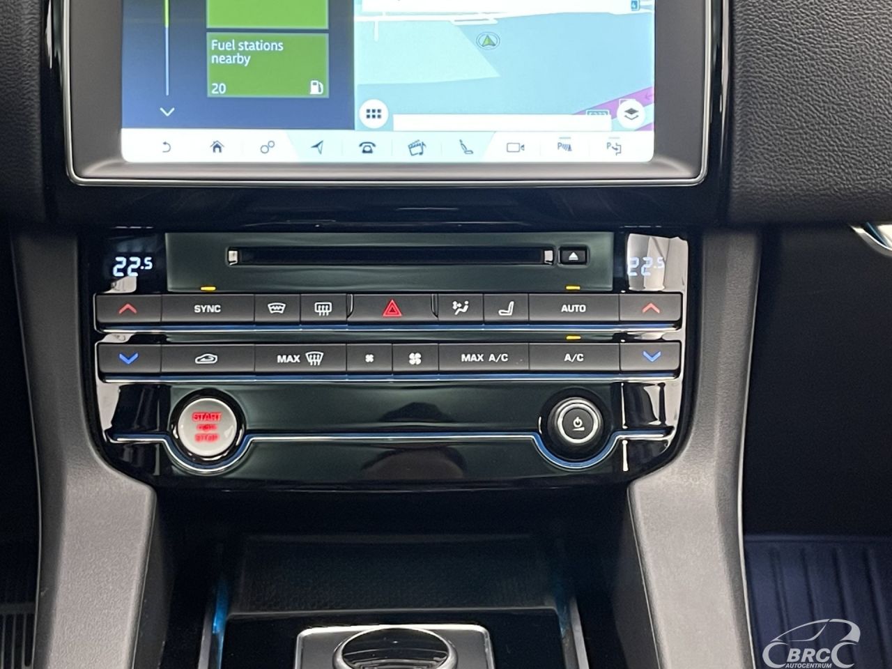 Jaguar F-Pace | 19