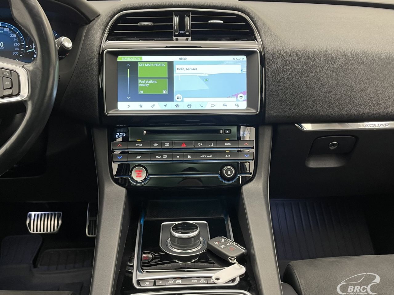 Jaguar F-Pace | 17