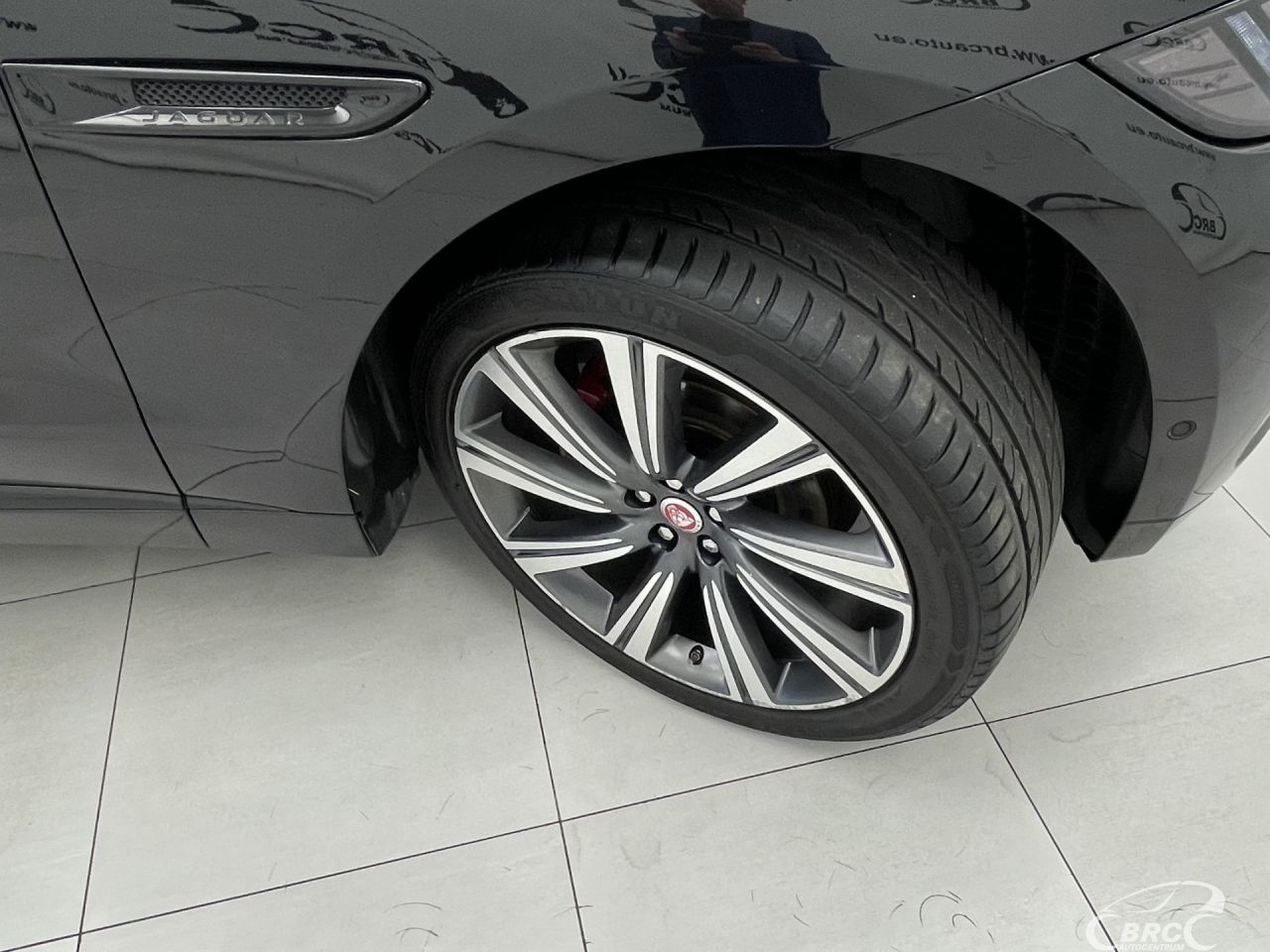 Jaguar F-Pace | 51