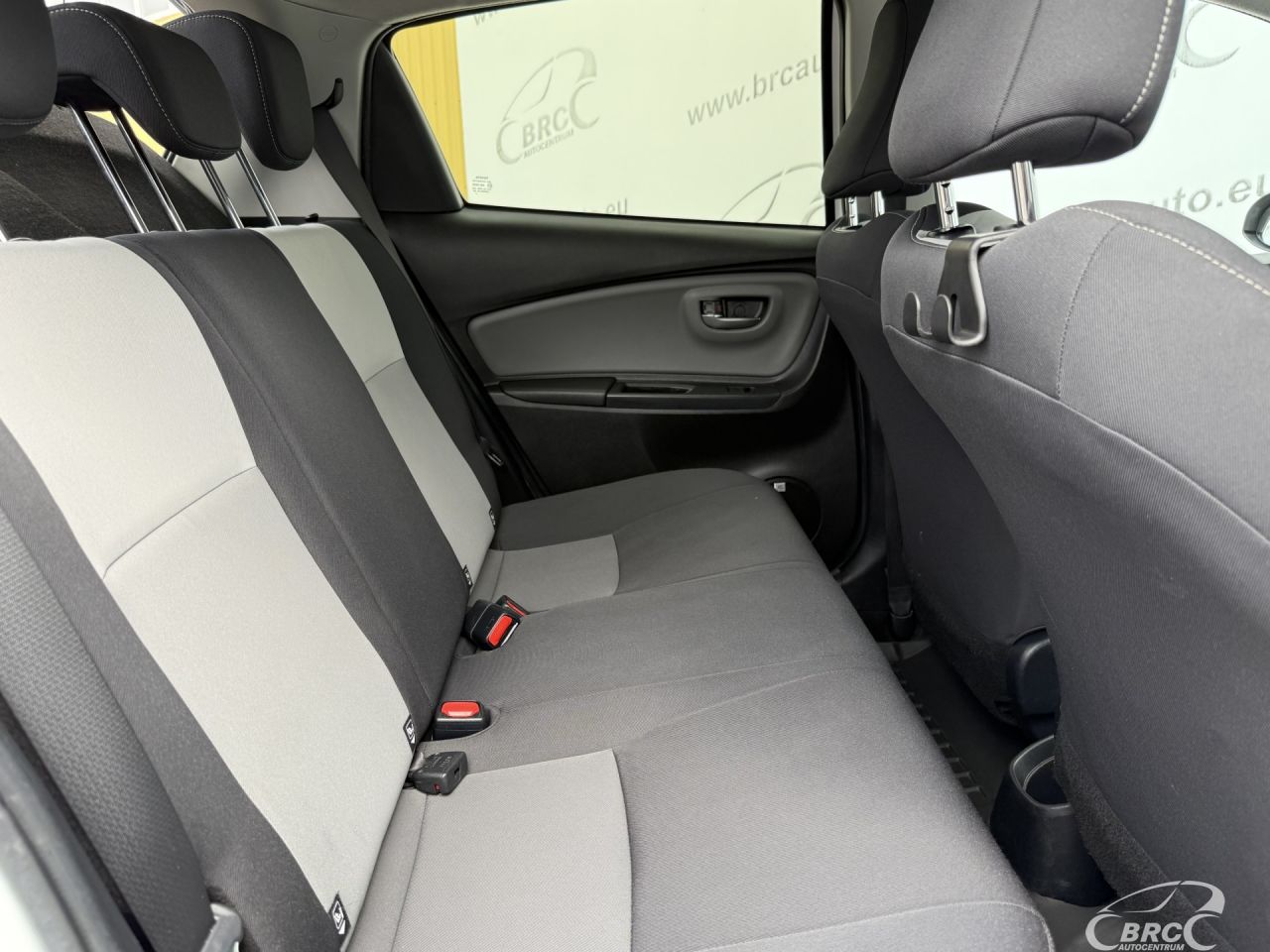 Toyota Yaris | 11