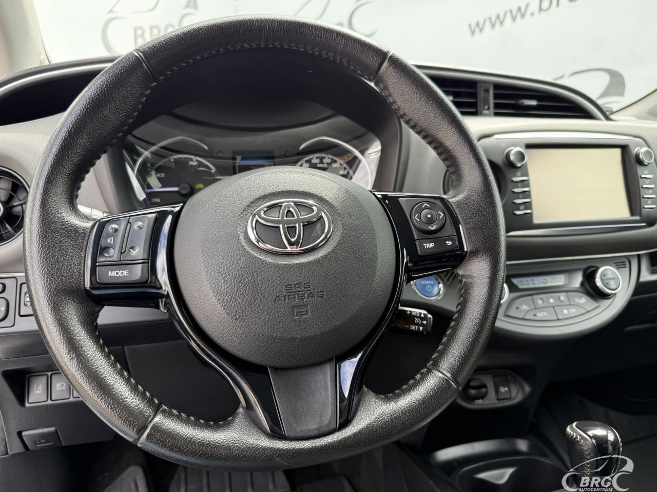 Toyota Yaris | 24